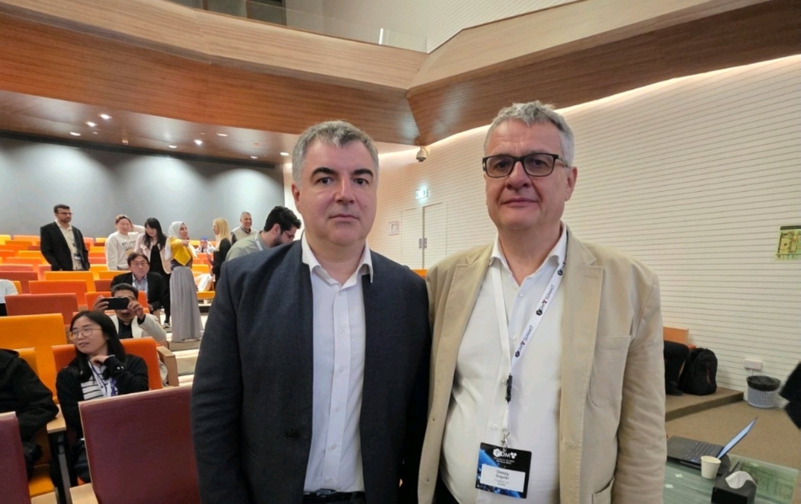 Nobel prize Laureate Prof. Kostya Novoselov and Dr.Oleksiy Gogotsi, the director of MRC and Carbon-Ukraine at I2DM 2025