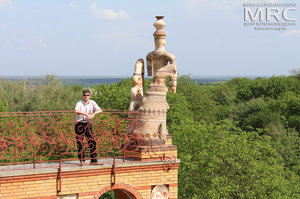 Professor Yury Gogotsi, director of Drexel Nanotechnology Institute, Drexel University, USA, at the excursion to the Pottery Museum in the village Opishnya, May 2013