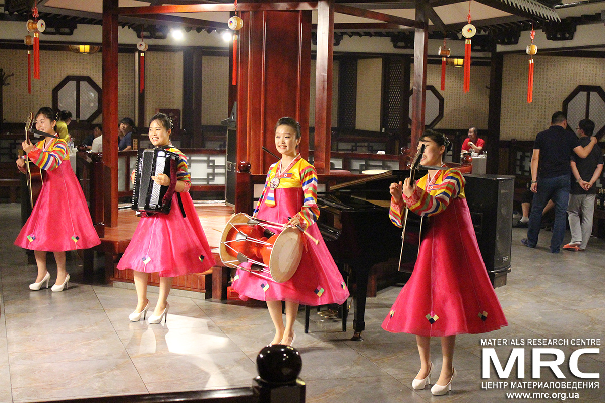 Entertainment on farewell dinner in Changchun Entertainment on farewell dinner in Changchun