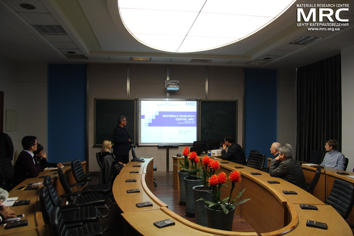 Доклад директора MRC Алексея Гогоци в Колледже Физики Цзилиньского Университета, Чанчунь, 19 октября 2016