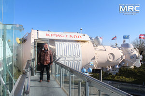 MRC director O.Gogotsi at the Cite de lEspace near space station Soyuz-Kristall, Toulouse,France