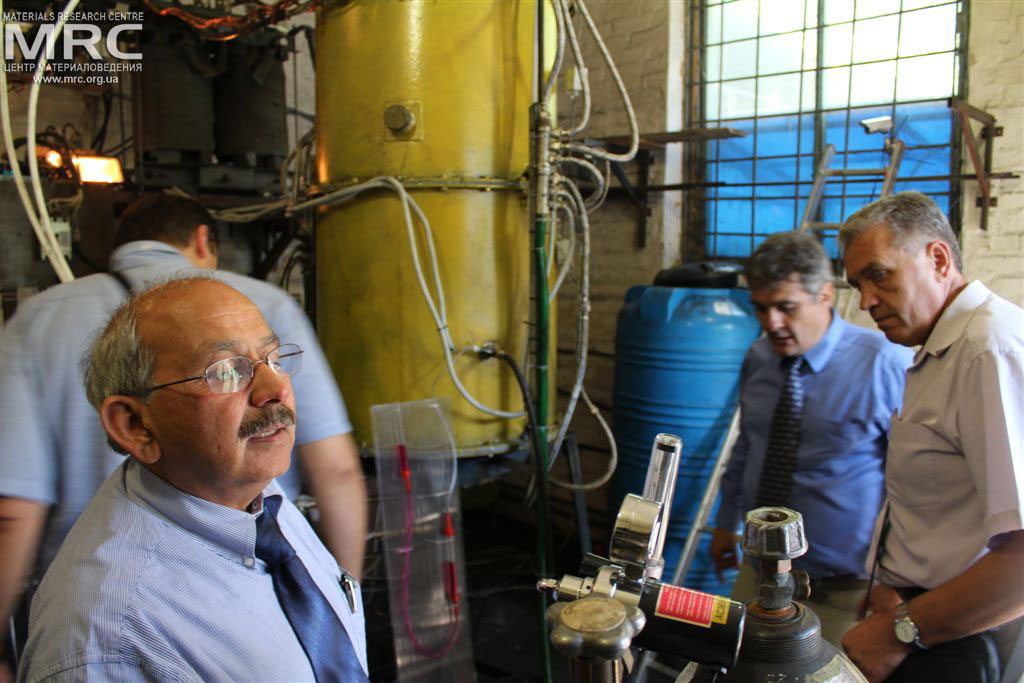 Upendra S. Rohatgi (Brookhaven National Laboratory), Igor Barsukov (American Energy Technologies Company, USA), MRC Director O. Gogotsi, project manager M.Gubinskyi (NMetAU, August 2013