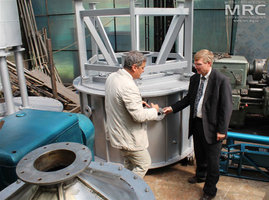 O.Gogotsi, Director of Materials Research Centre, and project technical monitor Dave Carter (Argonne National Laboratory, USA) at MRC work premises, Materials Research Centre, August 2013