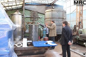 MRC director O.Gogotsi shows I. Barsukov (AETC, USA), N.Dudko(STCU) and S. Saenko (KIPT) viewed the units and components of technology line manufactured under the project