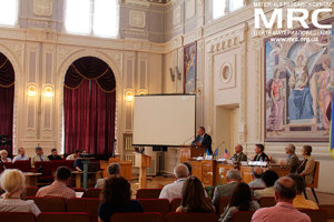 Выступление доктора Михаила Згуровского, ректора НТУУ КПИ, в президиуме заседают заместительисполнительного директора (от США) Украинского научно-технологического центра УНТЦ Вик Корун, Исполнительный Директор УНТЦ Куртис Белаяч, доктор Павел Цибулев, Институт интеллектуальной собственности и права, доктор Инна Малюкова, директор программы Поредничество в трансфере технологий, НТУУ КПИ