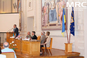 Выступление доктора Михаила Згуровского, ректора НТУУ КПИ, в президиуме заседают заместитель исполнительного директора (от США) Украинского научно-технологического центра УНТЦ Вик Корун, Исполнительный Директор УНТЦ Куртис Белаяч, доктор Павел Цибулев, Институт интеллектуальной собственности и права, доктор Инна Малюкова, директор программы Поредничество в трансфере технологий, НТУУ КПИ