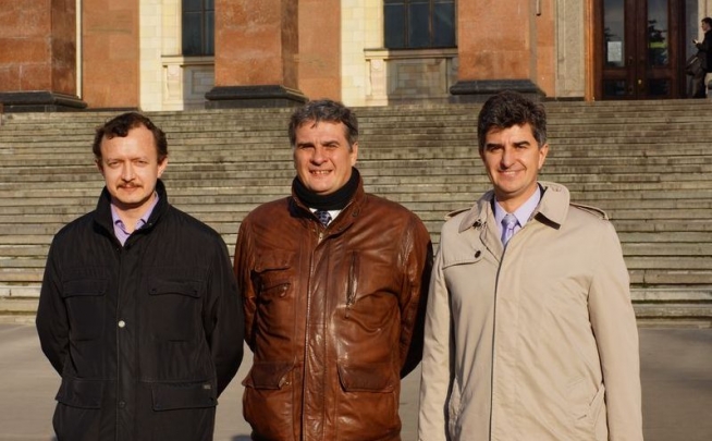 Член-корреспондент РАН Е.А.Гудилин, директор Центра материаловедения А.Г.Гогоци, и профессор Ю.Г.Гогоци, Университет Дрекселя, МГУ, ноябрь 2013г