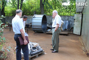 Work discussion about packing and transportation of the furnace graphite lining
